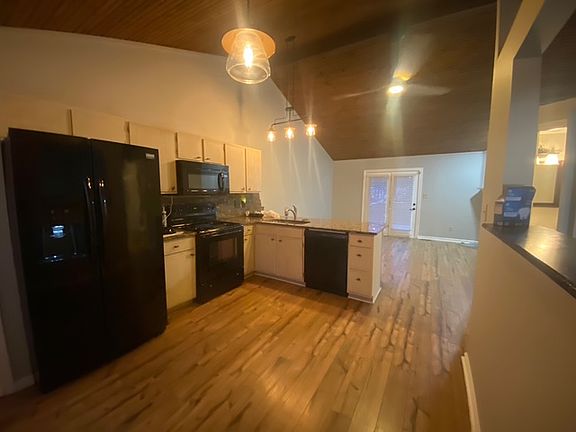 2nd image of 3605 Squires Woods Way