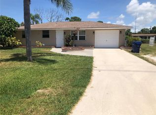 308 Citrus Dr, Nokomis, FL 34275