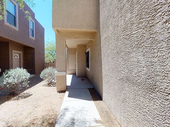 2nd image of 3045 N Estrella Ave