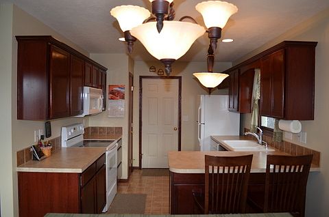 SALE PENDING 9/9/13