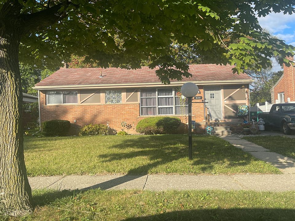 1st image of 635 Deering St