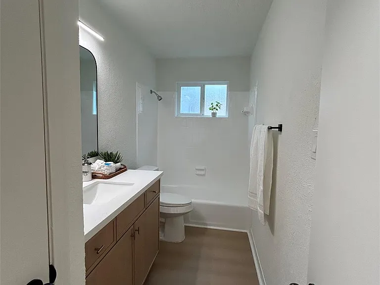 12118 Dorrance Ln — Photo 17