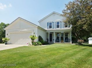 1938 Fairhaven Ct, Schaumburg, IL 60194