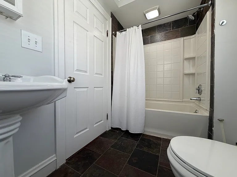 67 Saint James Cir #2 — Photo 7