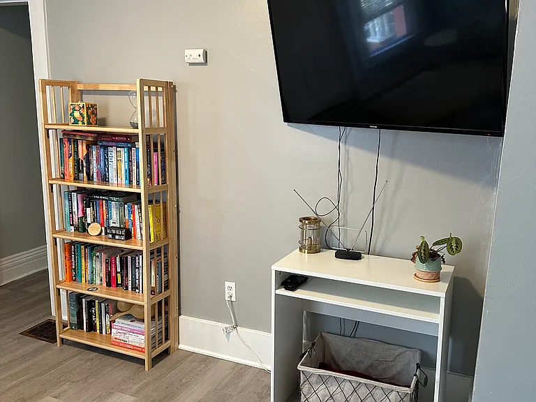 32 Edmonds St #2 — Photo 5