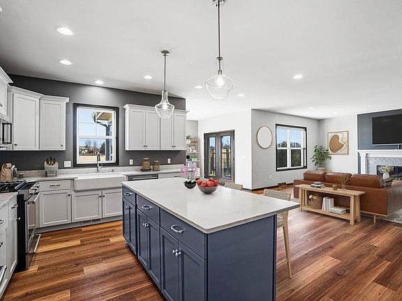 4th image of W77N400 Prairie View ROAD