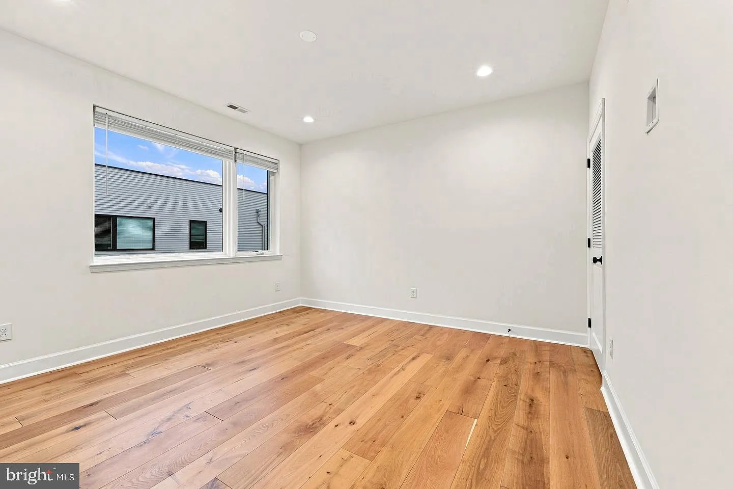 2 bed, 1.0 bath, 768 sqft, $1,650 — Photo 4