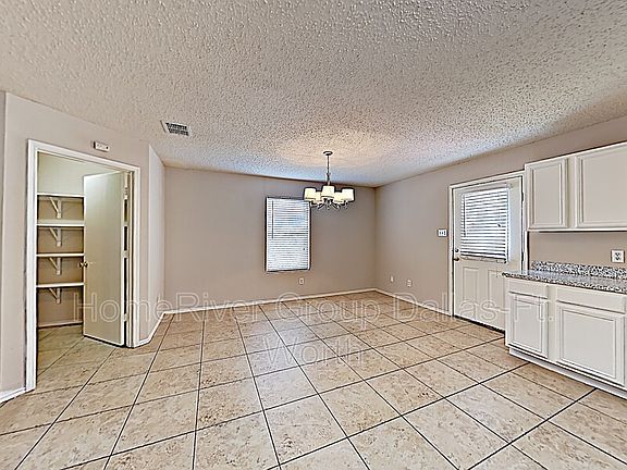 4th image of 2927 Santa Sabina Dr