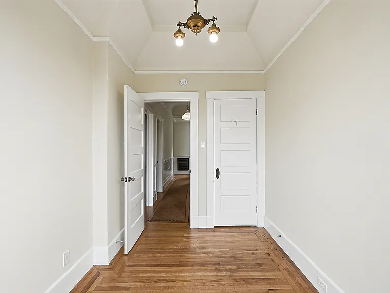 749 Clayton St #747 — Photo 14