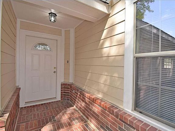 5th image of 504 Texas St Unit B