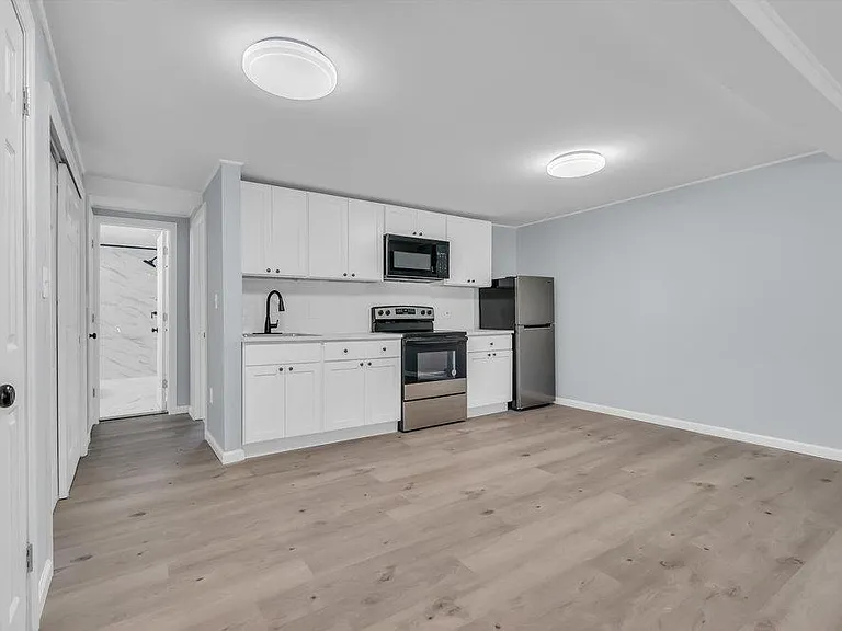 542 Miller Ave #7 — Photo 3