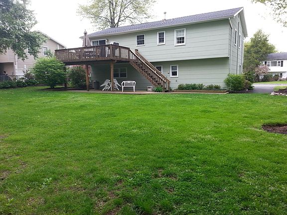 5th image of 11 Roman Acres Dr