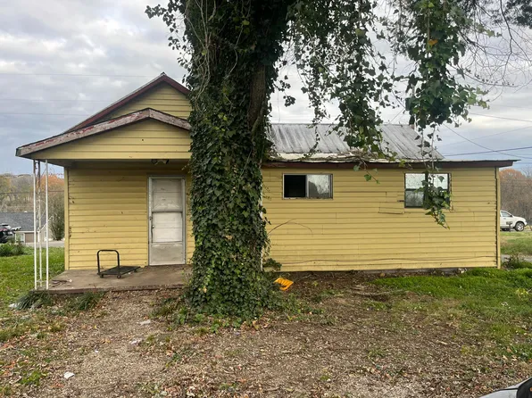 701 Childress Ave, Sweetwater, TN 37874