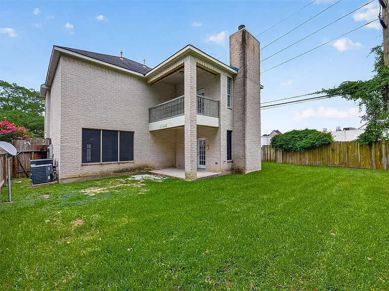 20003 Fieldtree Dr — Photo 47
