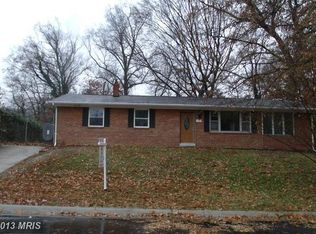 1821 Knoll Dr, Oxon Hill, MD 20745