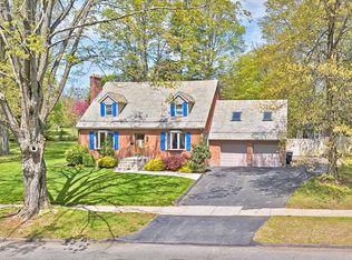 8 Nevins Ave, Longmeadow, MA 01106