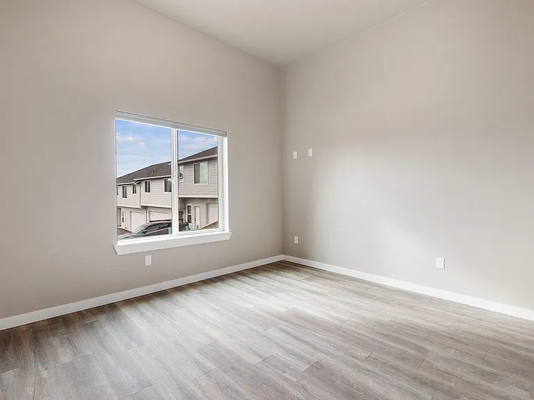 303 E Broadway Ave #9 — Photo 10