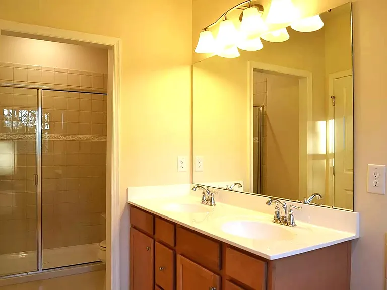 1002 Waymaker Ct — Photo 11