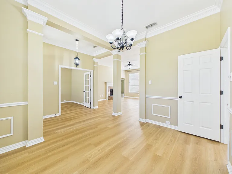 2208 Sagebrush Dr — Photo 5