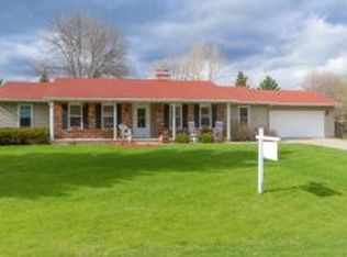 2826 Danbe Rd, Oshkosh, WI 54904