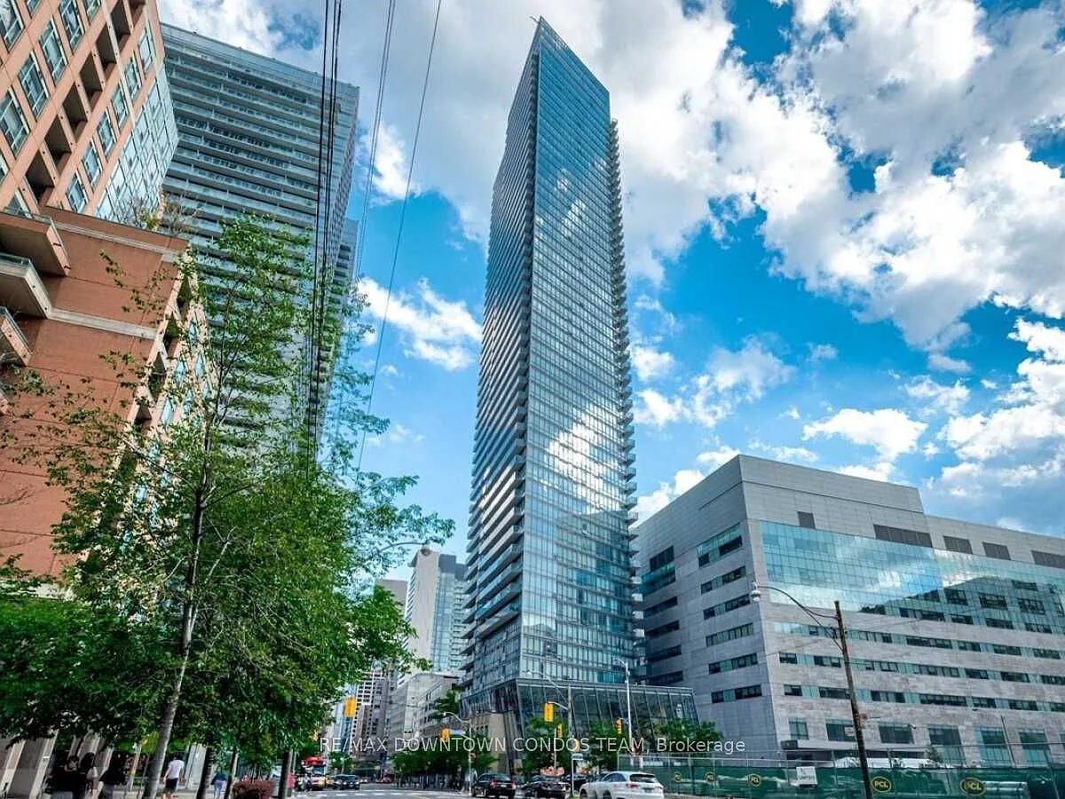 1 bed, $2,595 — Photo 1