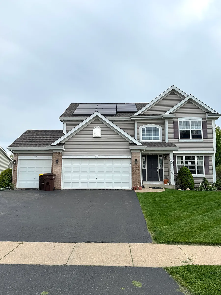 Building Photo - Golden Eagle Dr