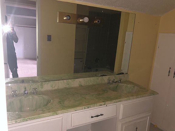 3rd image of 7706 Chaseway Dr