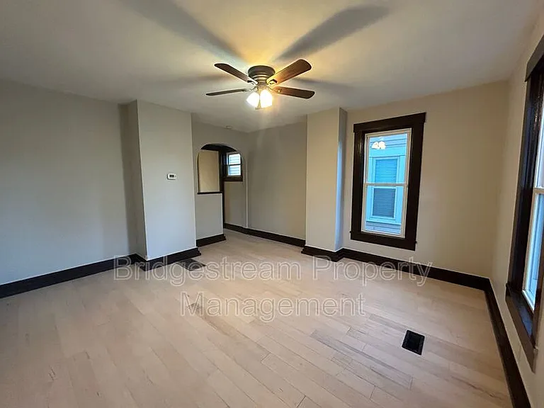 532 Buckeye St — Photo 3