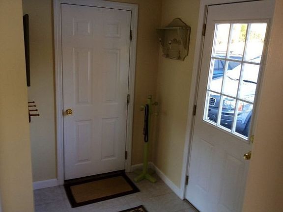 Entry/mudroom