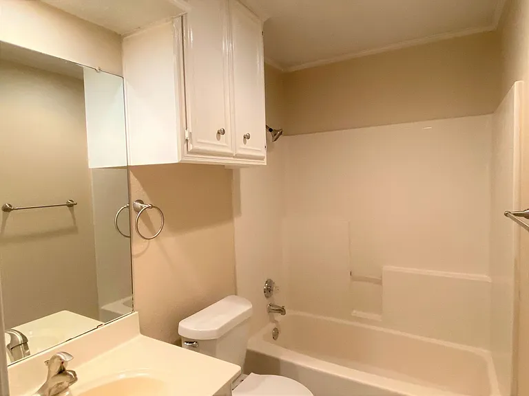 6845 Iola Ave — Photo 15
