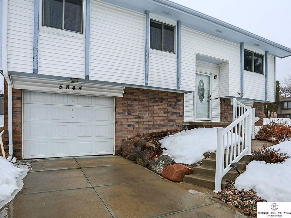 1st image of 5844 N 104th St