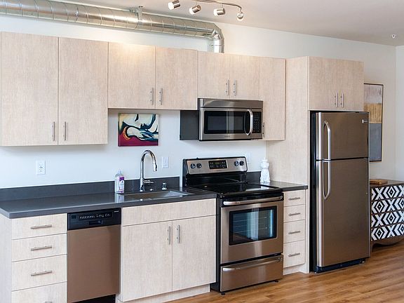 3rd image of 555 Pacific Ave APT 421