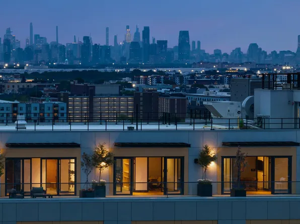 285 Broadway image 13 of 14