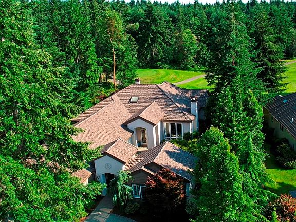 3rd image of 4810 N Foxglove Dr NW