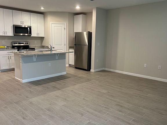 3rd image of 17024 Coral Key Dr