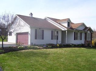 685 Mount Carmel Rd, Orrtanna, PA 17353