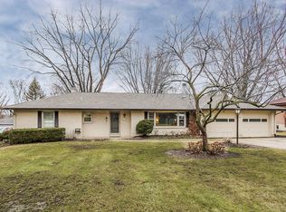 118 S Airlite St, Elgin, IL 60123