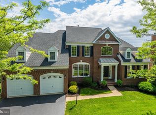 19988 Hazeltine Pl, Ashburn, VA 20147