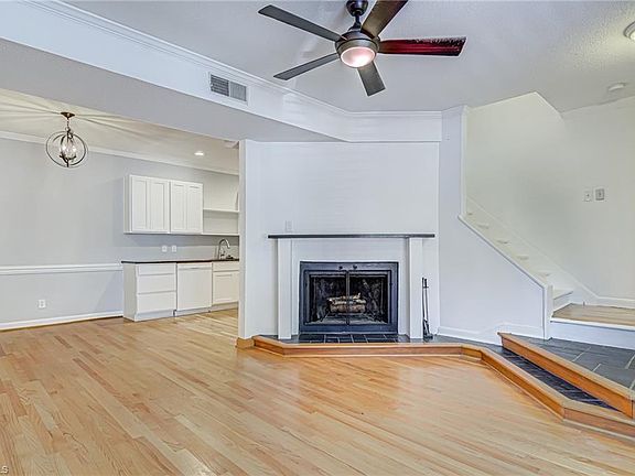 5th image of 405 Fulton St Unit G
