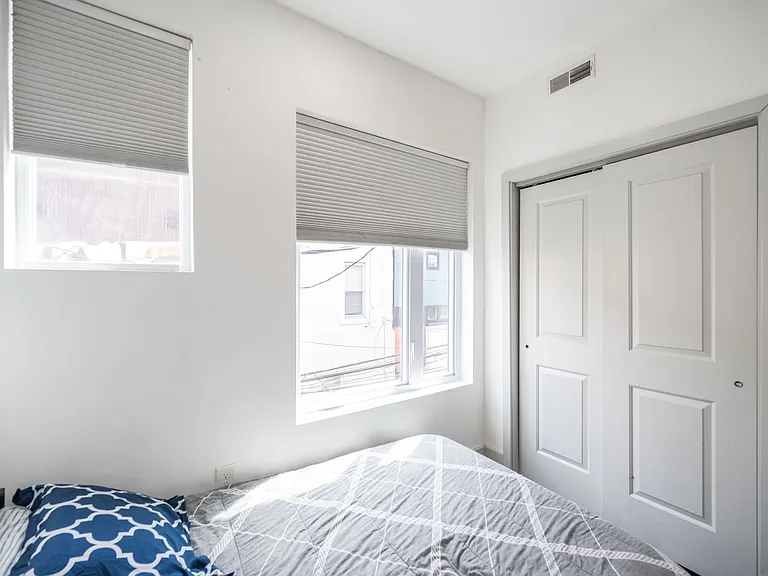 1770 Waterloo St — Photo 16