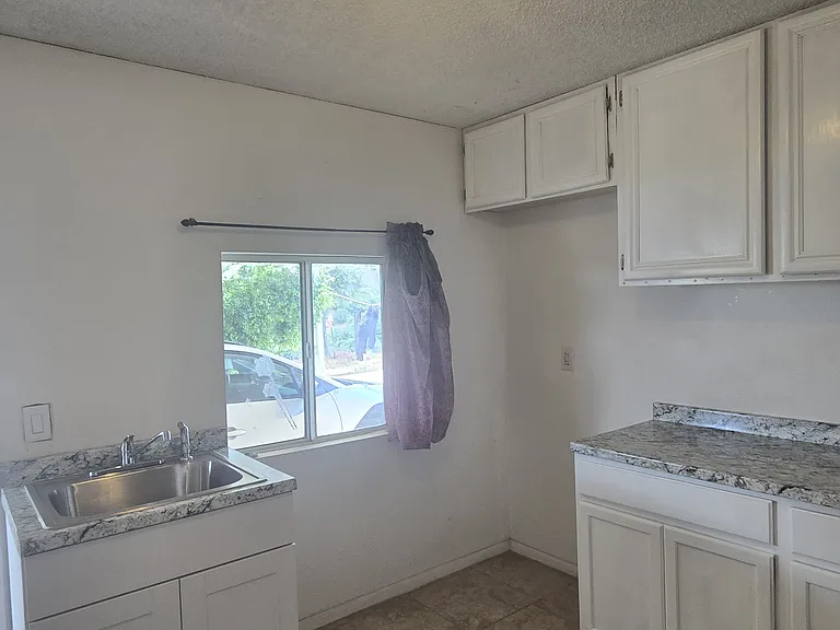 11242 Sesame Rd — Photo 11