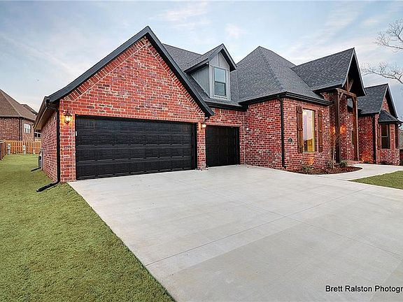 2nd image of 3109 E Pebblestone Dr