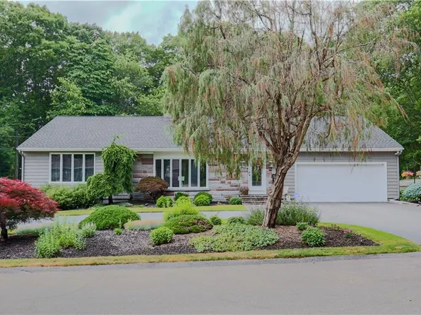 42 Elmdale Ave, Johnston, RI 02919