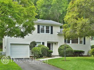 8 Valentine Rd, Briarcliff Manor, NY 10510