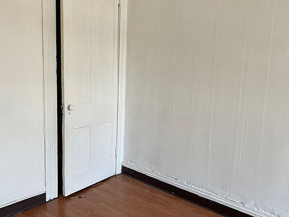 3rd image of 3259 W 25th St #1