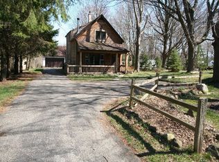 W220N8794 Town Line Rd, Menomonee Falls, WI 53051