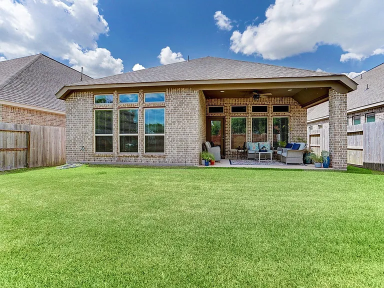 8126 Silverspot Ln — Photo 34
