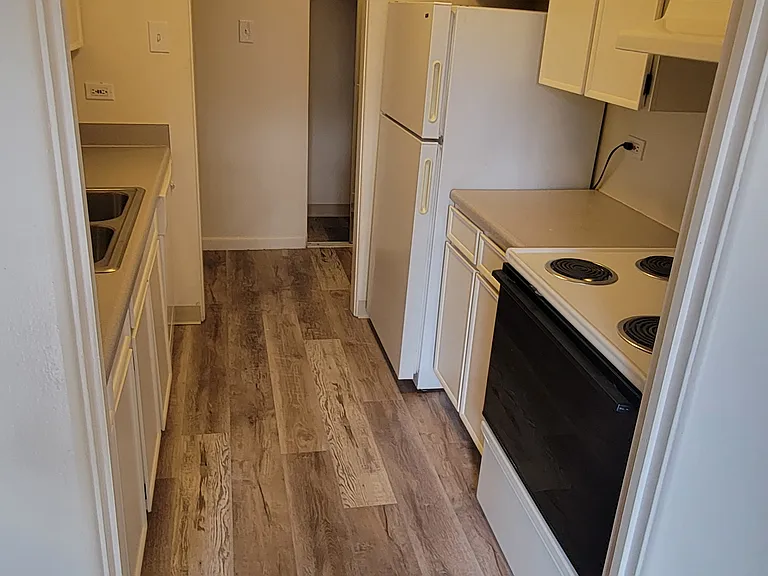 1220 Gaylord St #305 — Photo 13