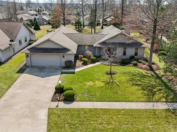 32781 Bridgestone Dr, North Ridgeville, OH 44039