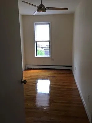 Rented by null | media 16